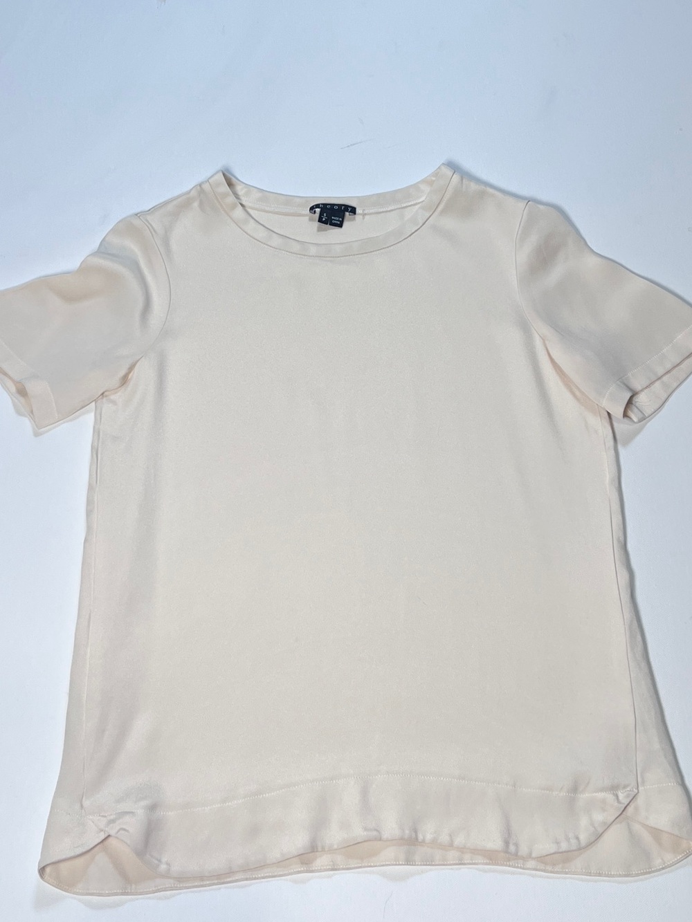 THEORY Cream Silk Tee Shirt Small